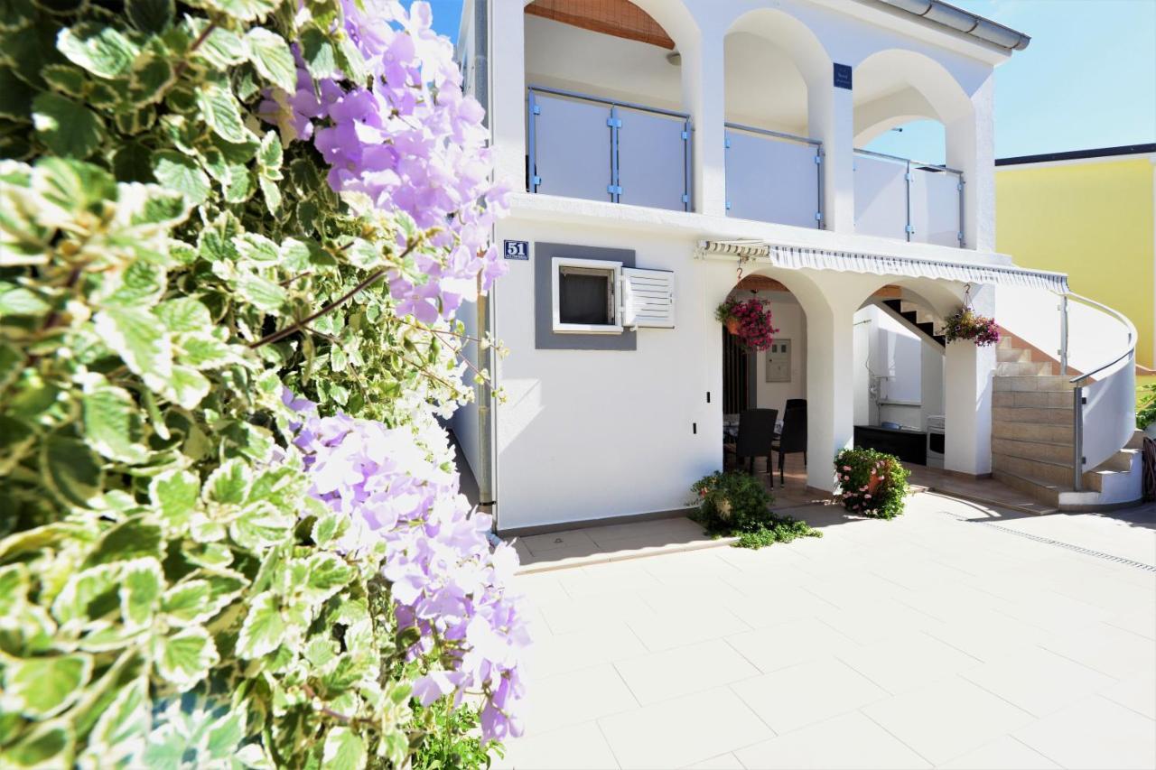 Apartment Lavender Vir Exterior foto